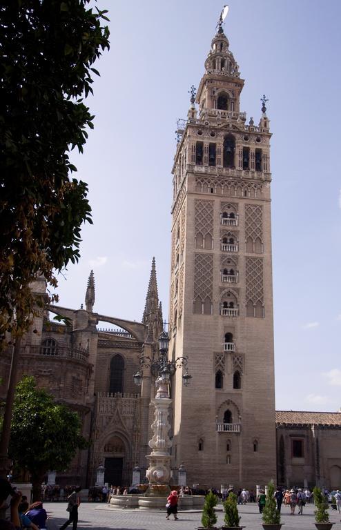 Apartamentos Alemanes Gradas Luxury Sevilla Exterior foto