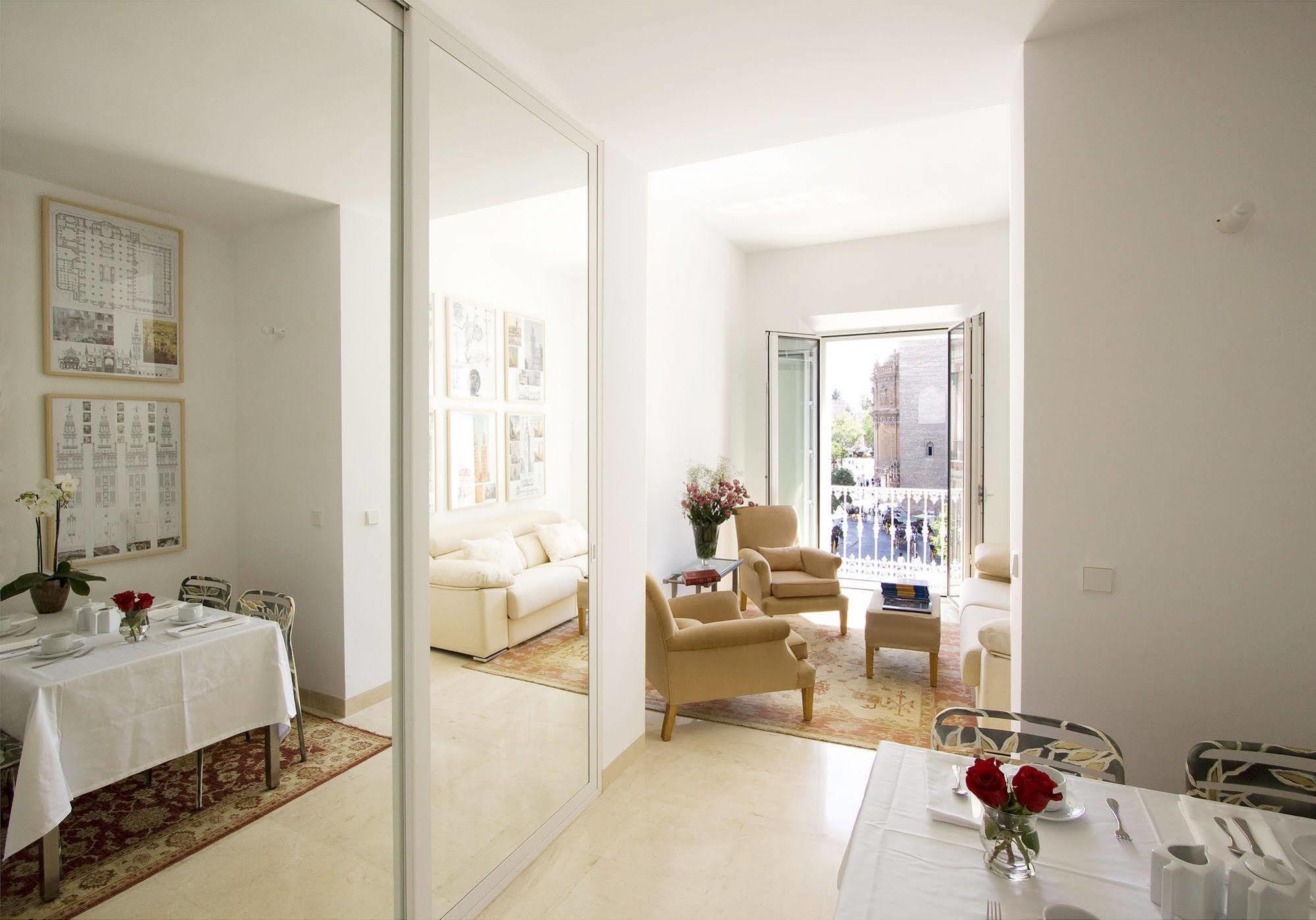 Apartamentos Alemanes Gradas Luxury Sevilla Exterior foto